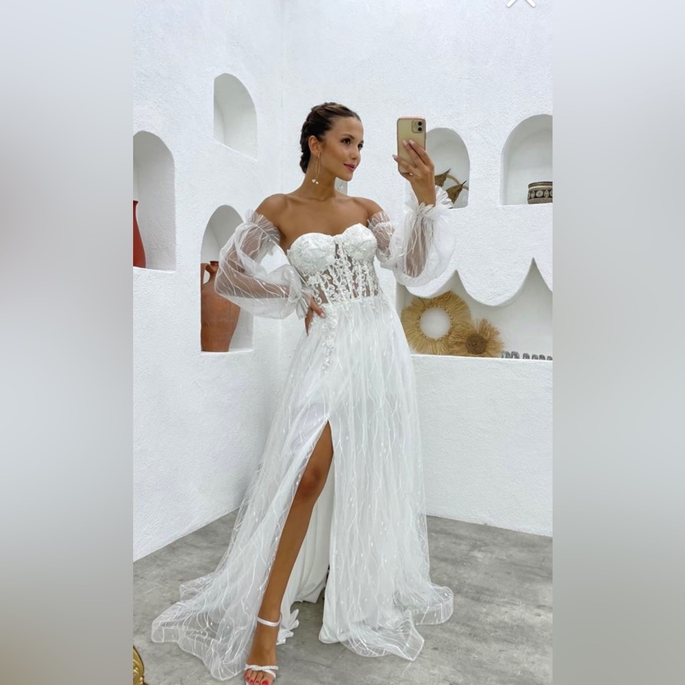 corset white tulle wedding dress